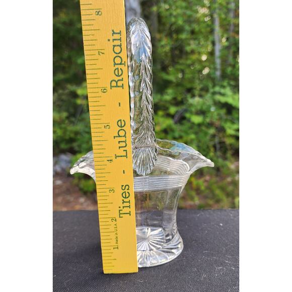 Vintage Pressed Glass Bride Basket, 9", Duncan and Miller - Picture 7 of 8